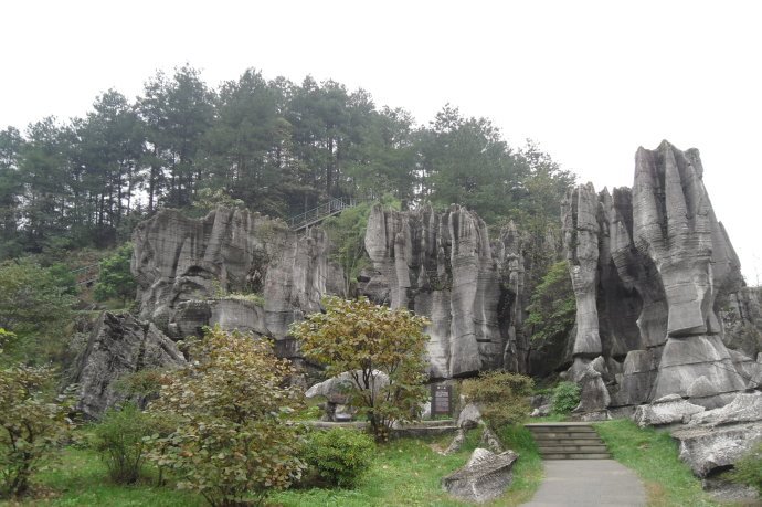 万盛石林风景区