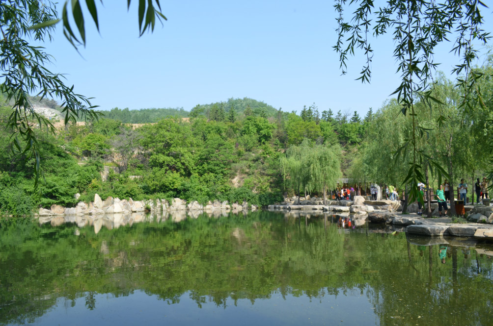 九如山瀑布群风景区