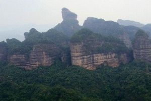 春节广州到南华寺旅游，韶关丹霞山、南华寺祈福两天游