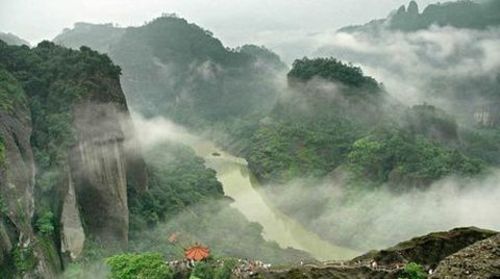 <武夷山-湄洲岛-厦门-鼓浪屿-龙岩土楼双卧10日游>北京成团，带全陪