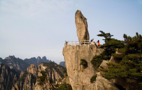 <黄山全景3日游>黄山市内参团，赠景交，1晚住华美达酒店泡温泉